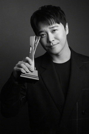Sicheng Chen